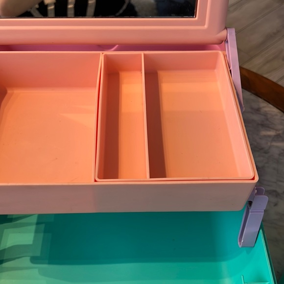 Vintage Caboodles set of 3 make-up case, travel case and RARE! lip gloss holder - Picture 10 of 17